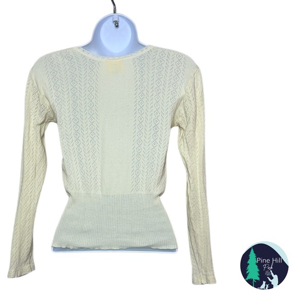 SOLD Vintage 80s 90s LL Bean Knit Top XS Ivory Fitted Cropped Combed Cotton - Picture 4 of 10